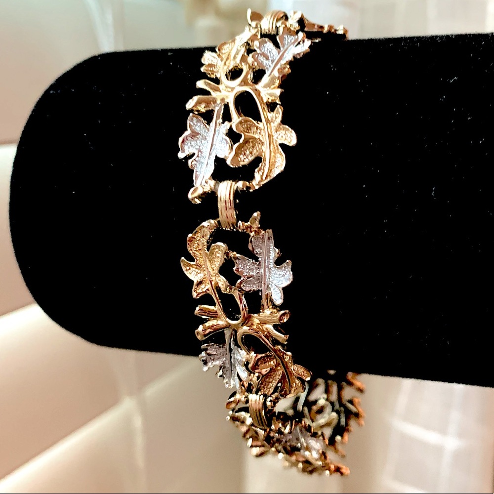 Sarah Coventry Fall leaves bracelet